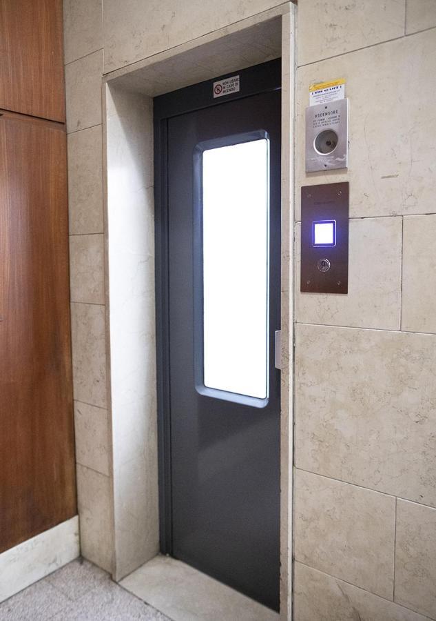 Smart Central Apartments Милано Екстериор снимка